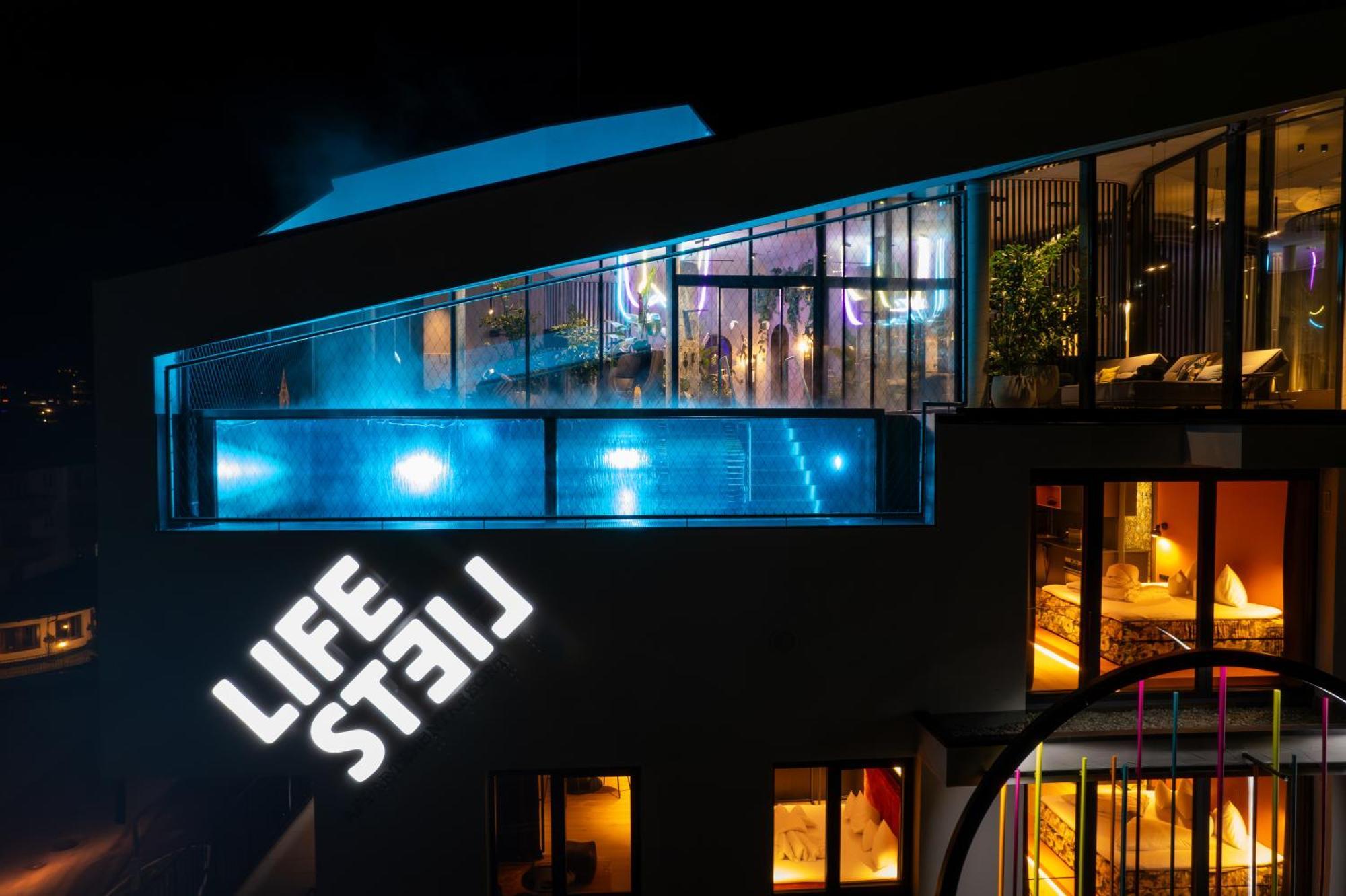 Lifesteil Aparthotel Умхаузен Экстерьер фото